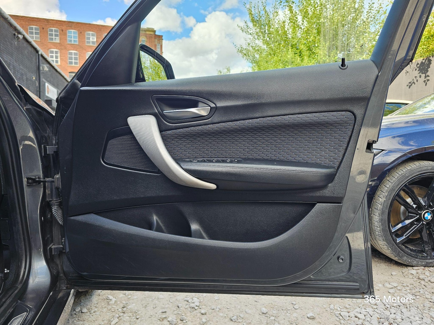 Vehicle 29