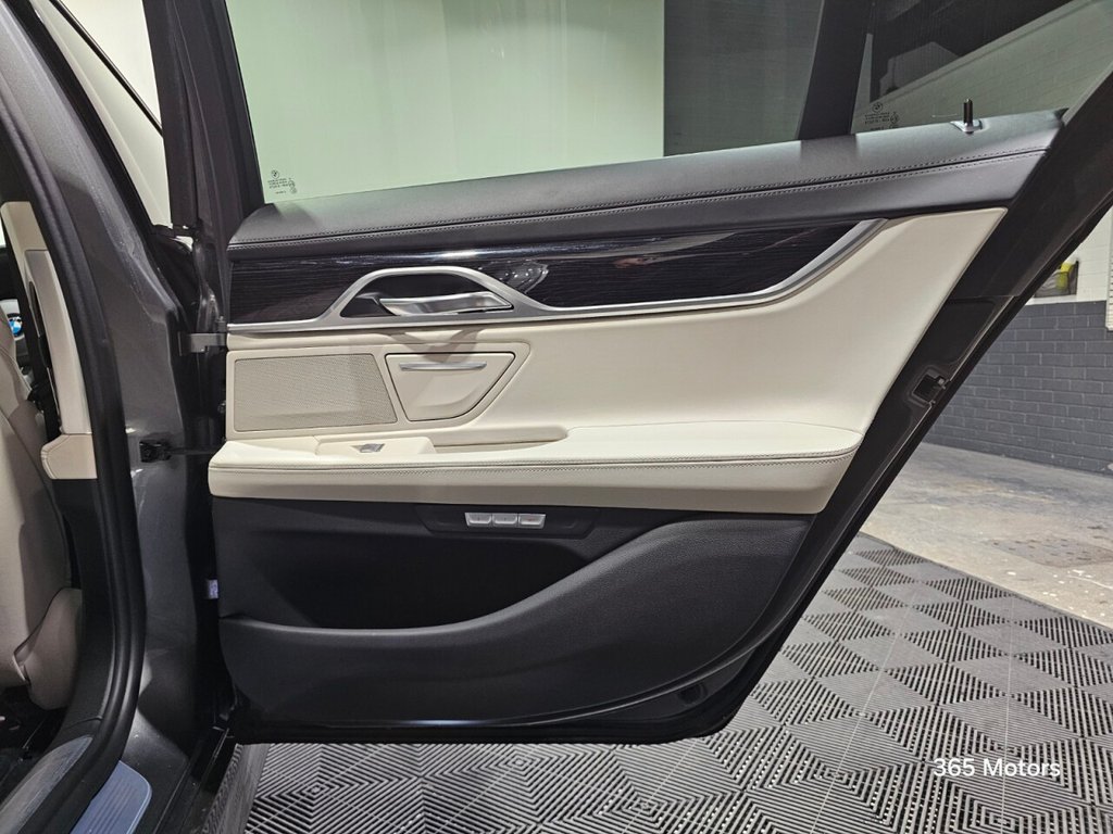 Used BMW 7 Series 2018 for sale - 76979380: Photo 31