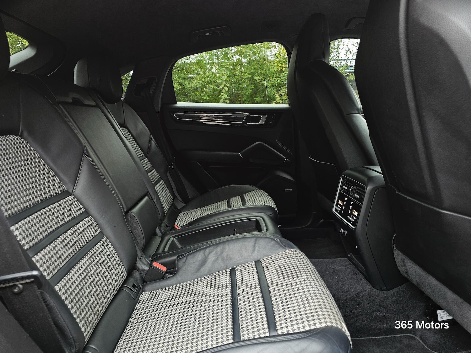 Used Porsche Cayenne 2019 for sale - 76109097: Photo 31