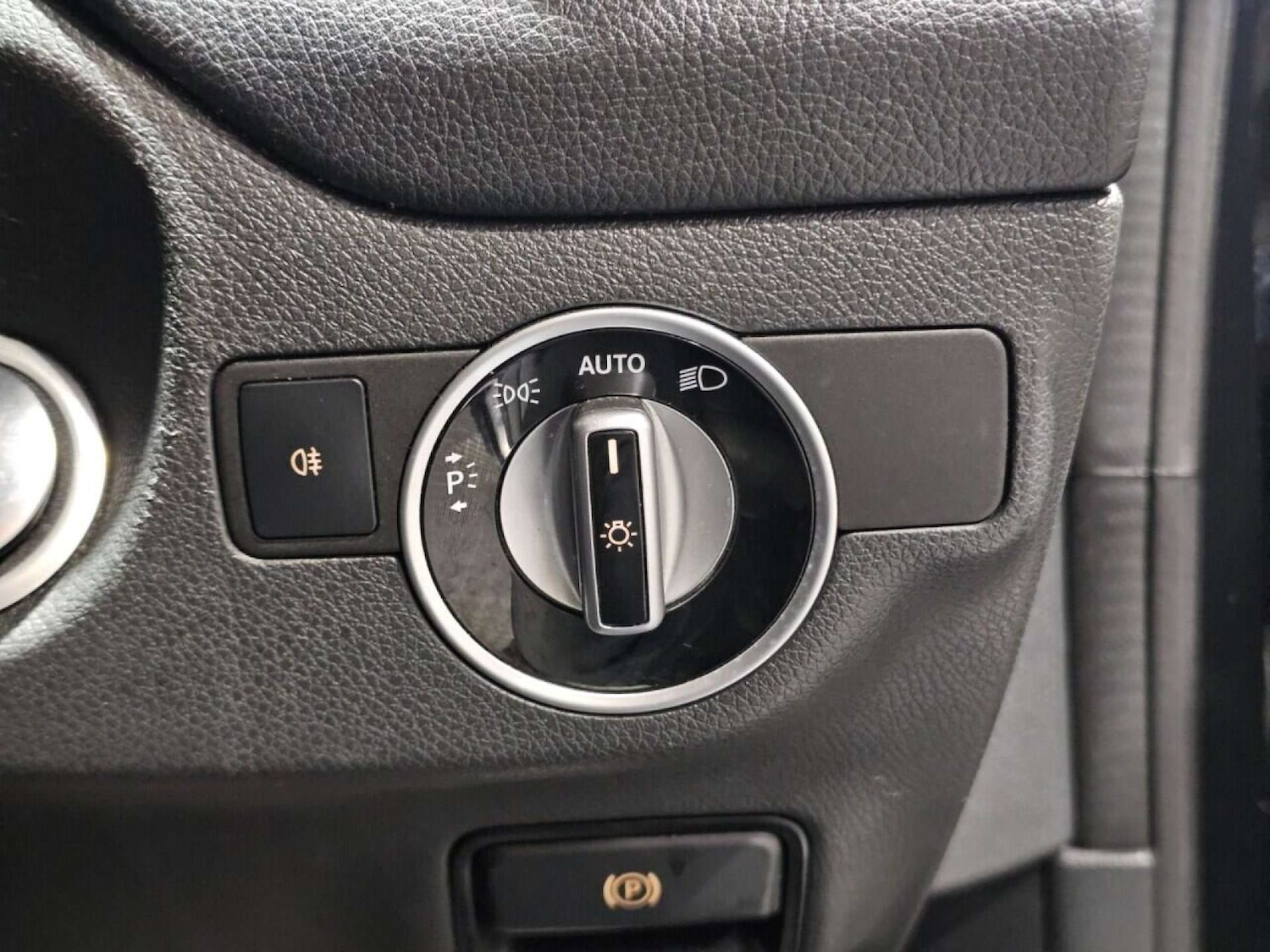 Used Mercedes-Benz CLA 2017 for sale - 78149530: Photo 38