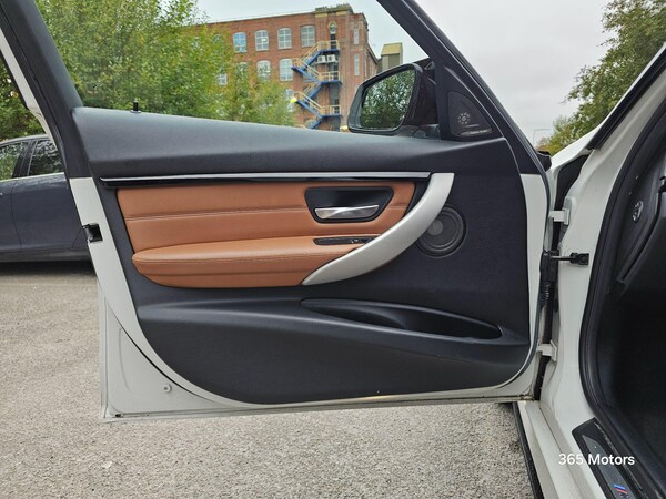 Used BMW 3 Series 2015 for sale - 76260133: Photo 19