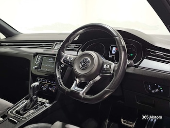 Used Volkswagen Passat 2015 for sale - 79334842: Photo