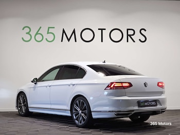 Used Volkswagen Passat 2015 for sale - 79334842: Photo