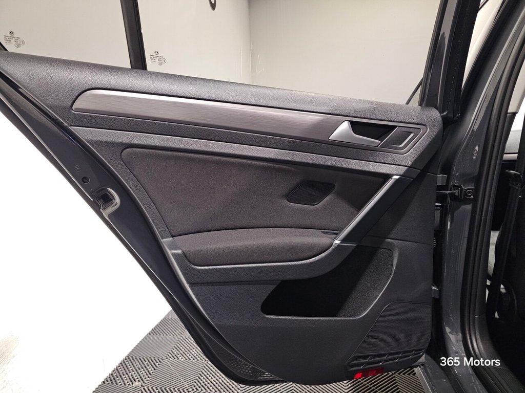 Used Volkswagen Golf 2017 for sale - 77477752: Photo 18