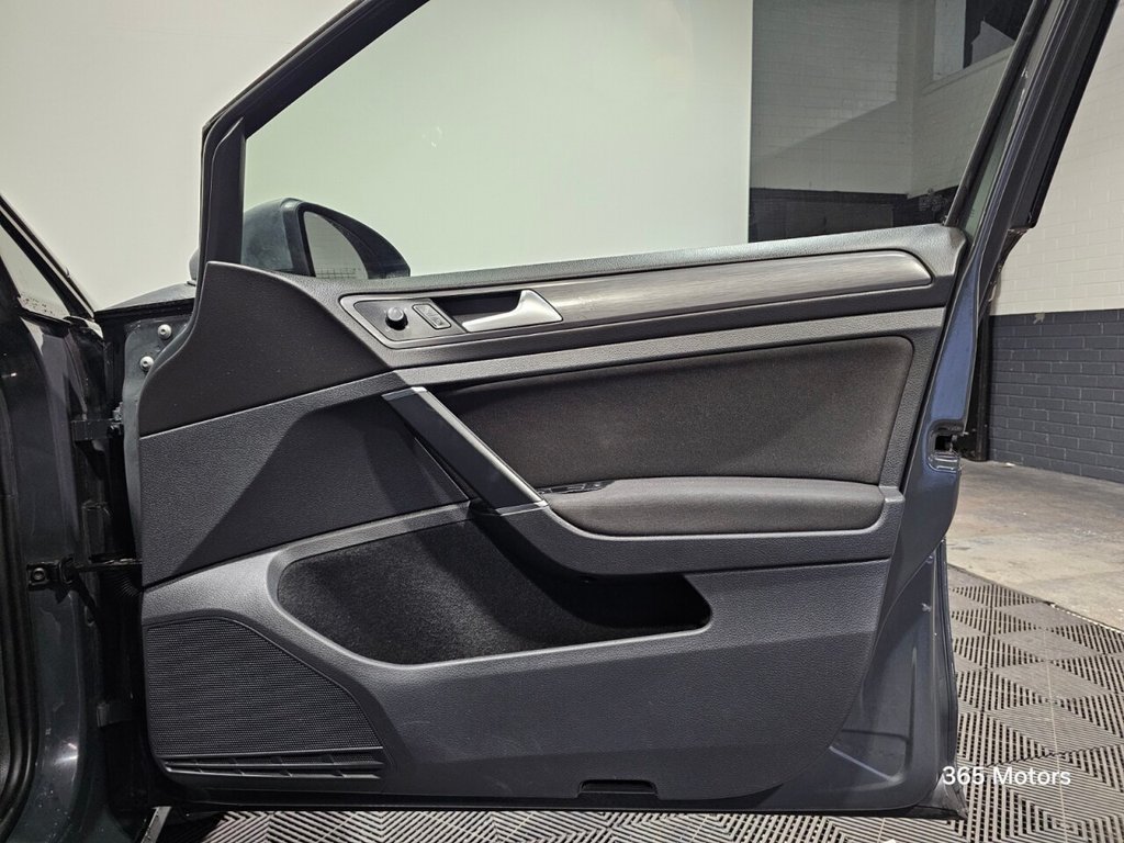 Used Volkswagen Golf 2017 for sale - 77477752: Photo 27