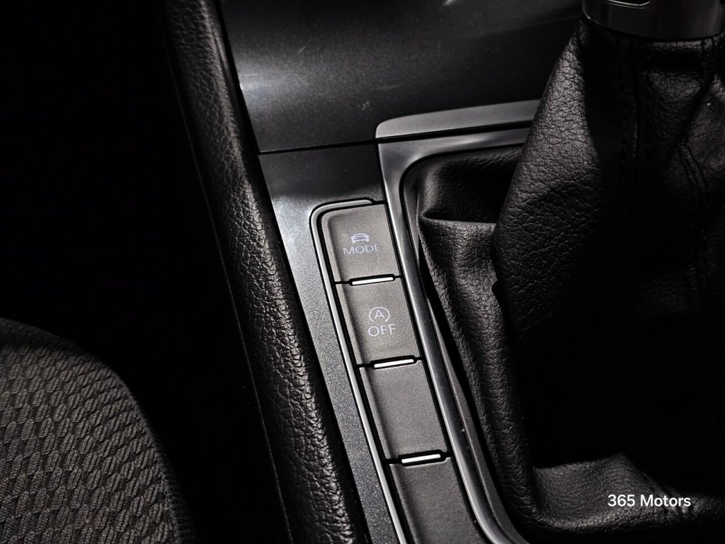 Used Volkswagen Golf 2017 for sale - 77477752: Photo 41