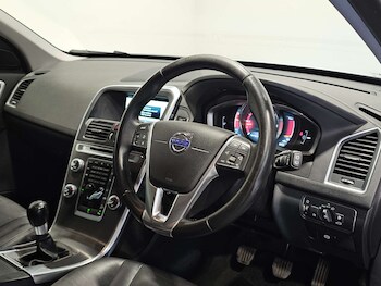 Used Volvo XC60 2015 for sale - 78698834: Photo