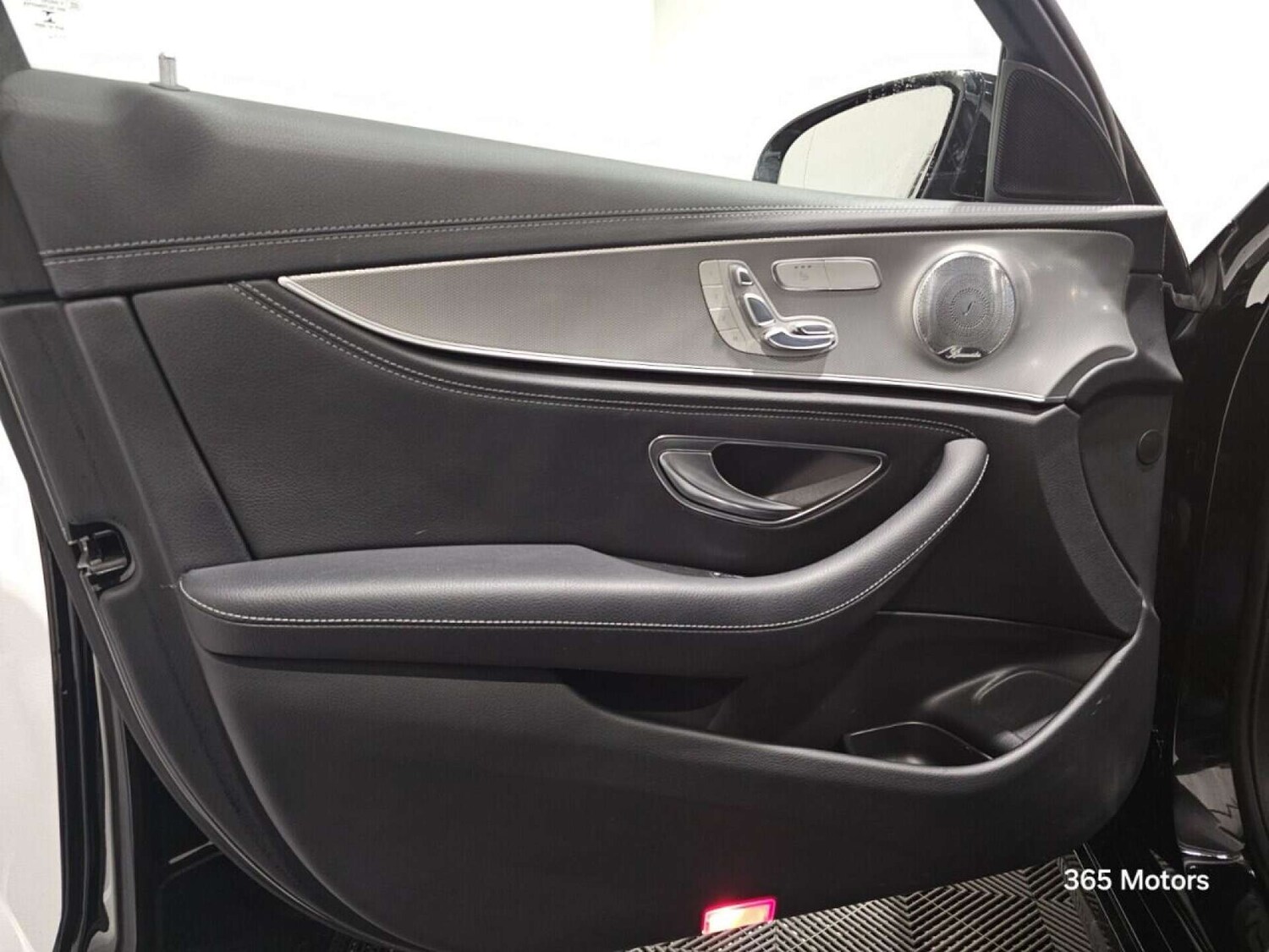 Used Mercedes-Benz E Class 2017 for sale - 78149546: Photo 18