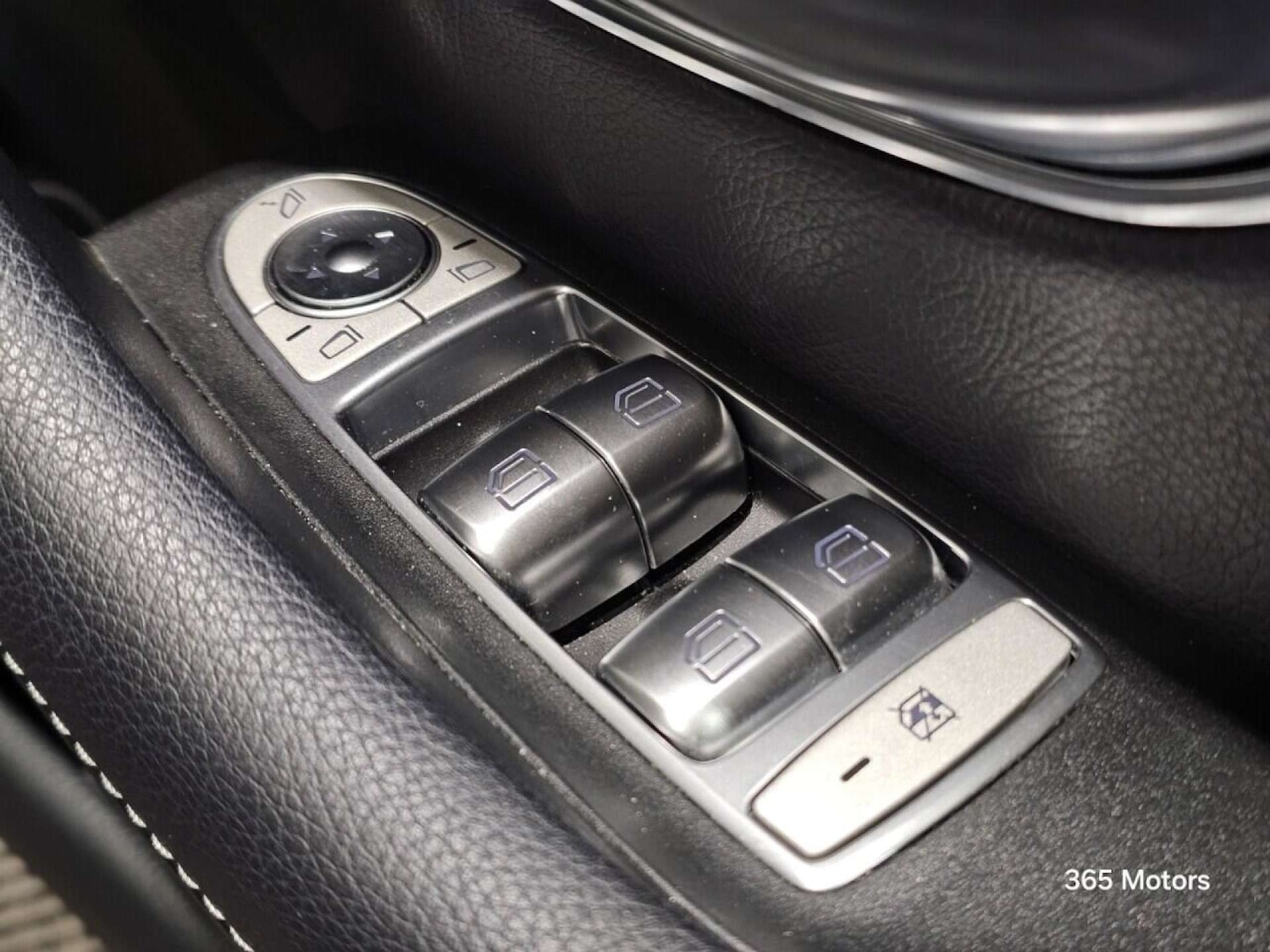 Used Mercedes-Benz E Class 2017 for sale - 78149546: Photo 40