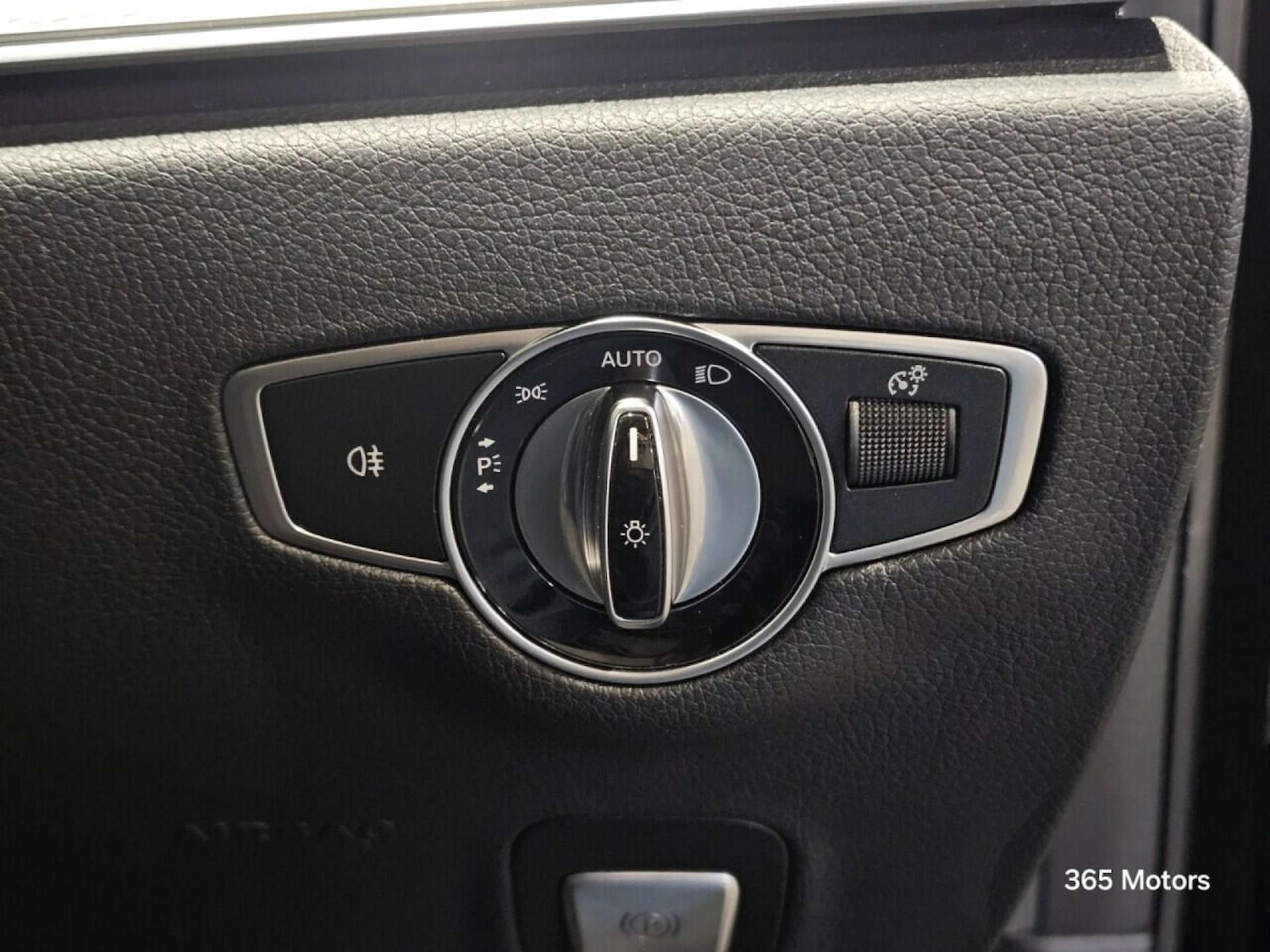 Used Mercedes-Benz E Class 2017 for sale - 78149546: Photo 41