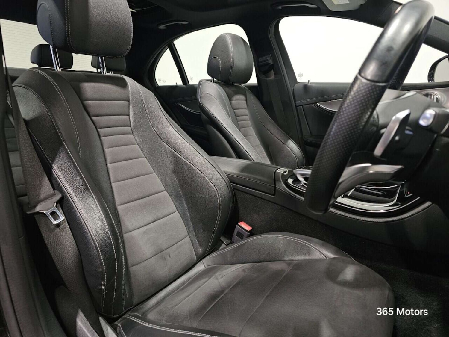 Used Mercedes-Benz E Class 2017 for sale - 78149546: Photo 8