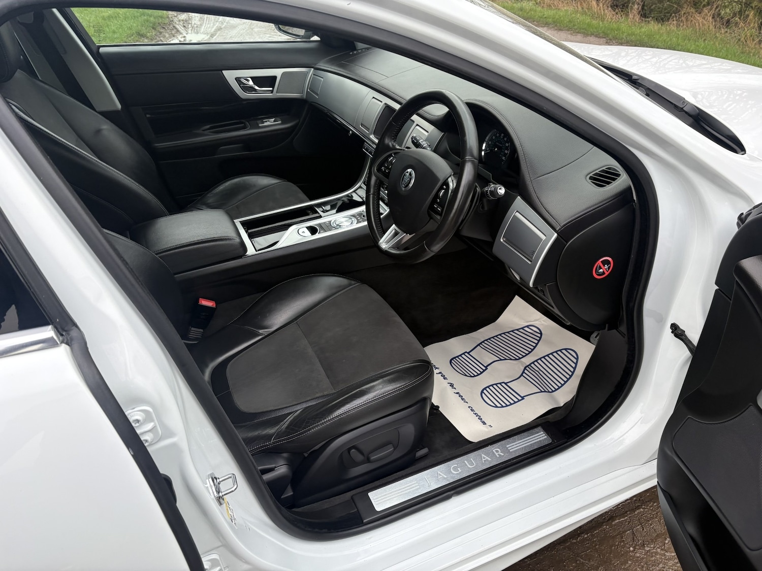 Used Jaguar XF 2012 for sale - 77437950: Photo 10