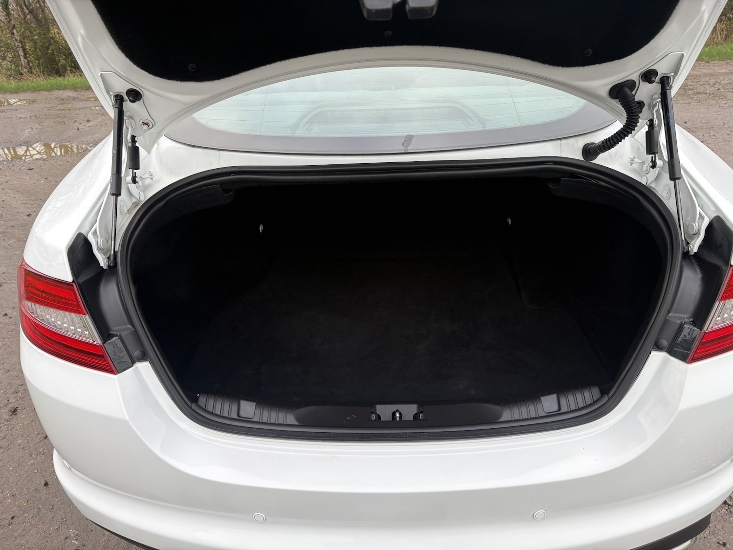 Used Jaguar XF 2012 for sale - 77437950: Photo 15