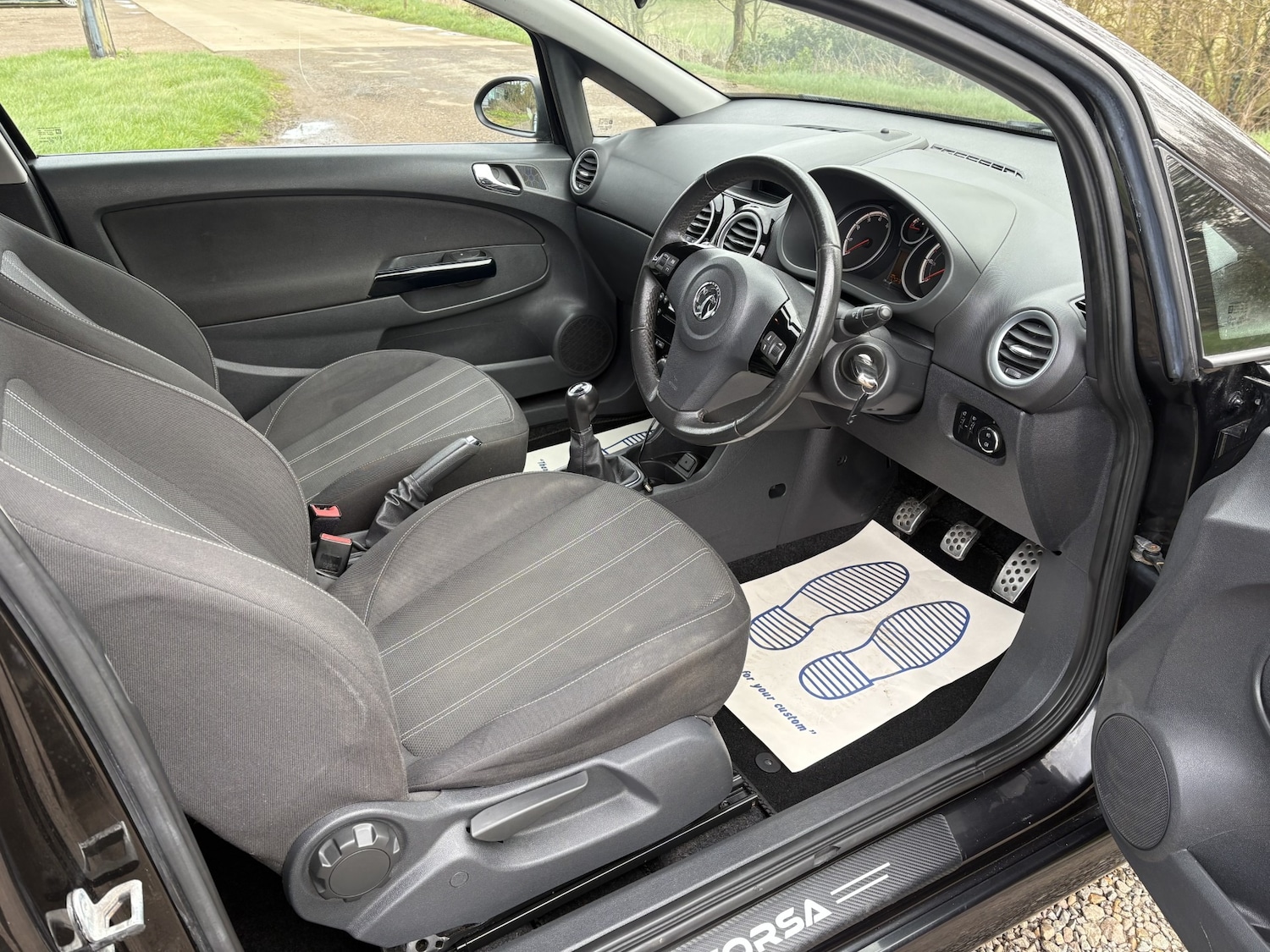 Used Vauxhall Corsa 2012 for sale - 77990354: Photo 9