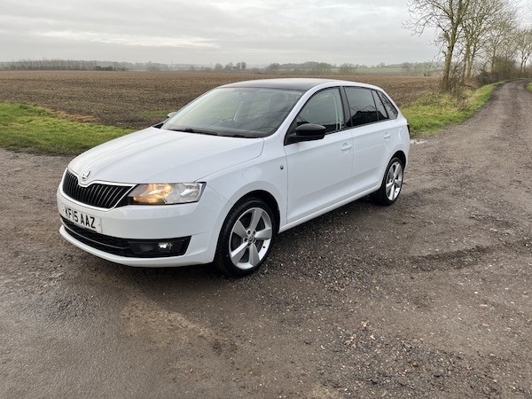 Used Skoda Rapid Spaceback 2015 for sale - 73227486: Photo 12