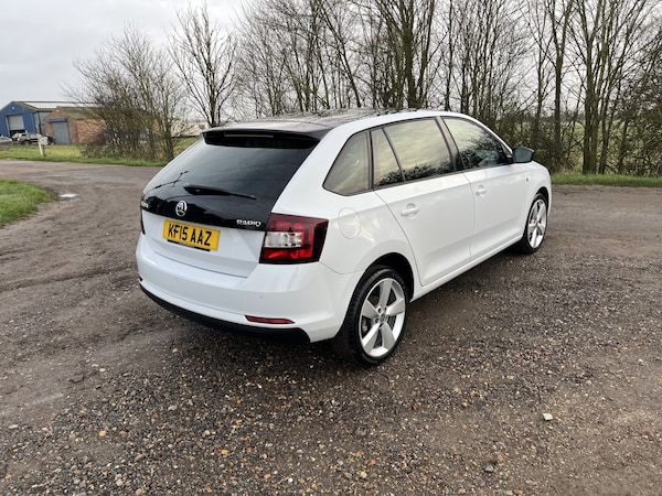 Used Skoda Rapid Spaceback 2015 for sale - 73227486: Photo 17