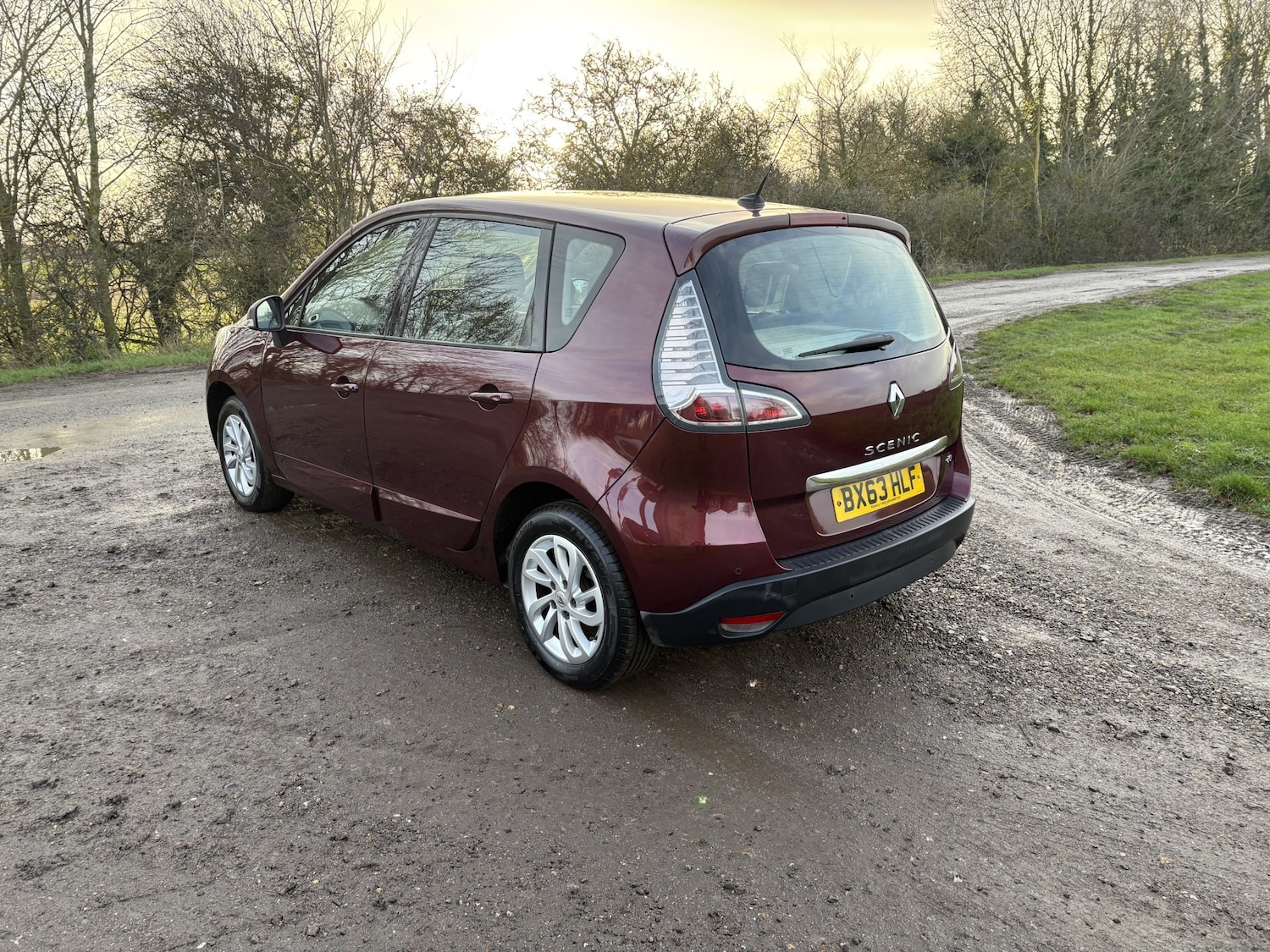 Used Renault Scenic 2013 for sale - 76738597: Photo 13
