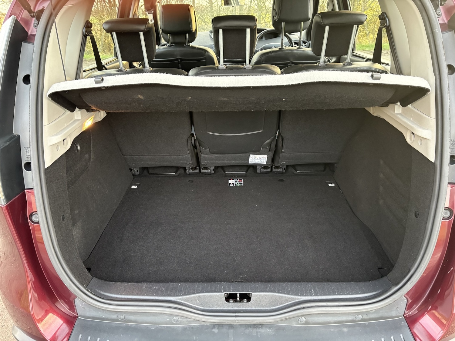 Used Renault Scenic 2013 for sale - 76738597: Photo 21