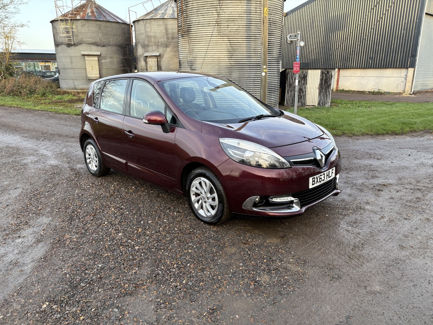 Used Renault Scenic 2013 for sale - 76738597: Photo 5