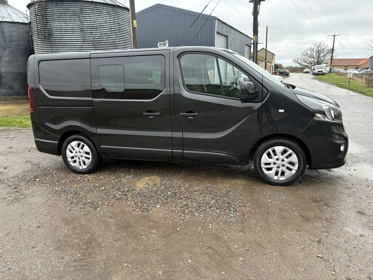 Used Vauxhall Vivaro 2016 for sale - 77340611: Photo 4