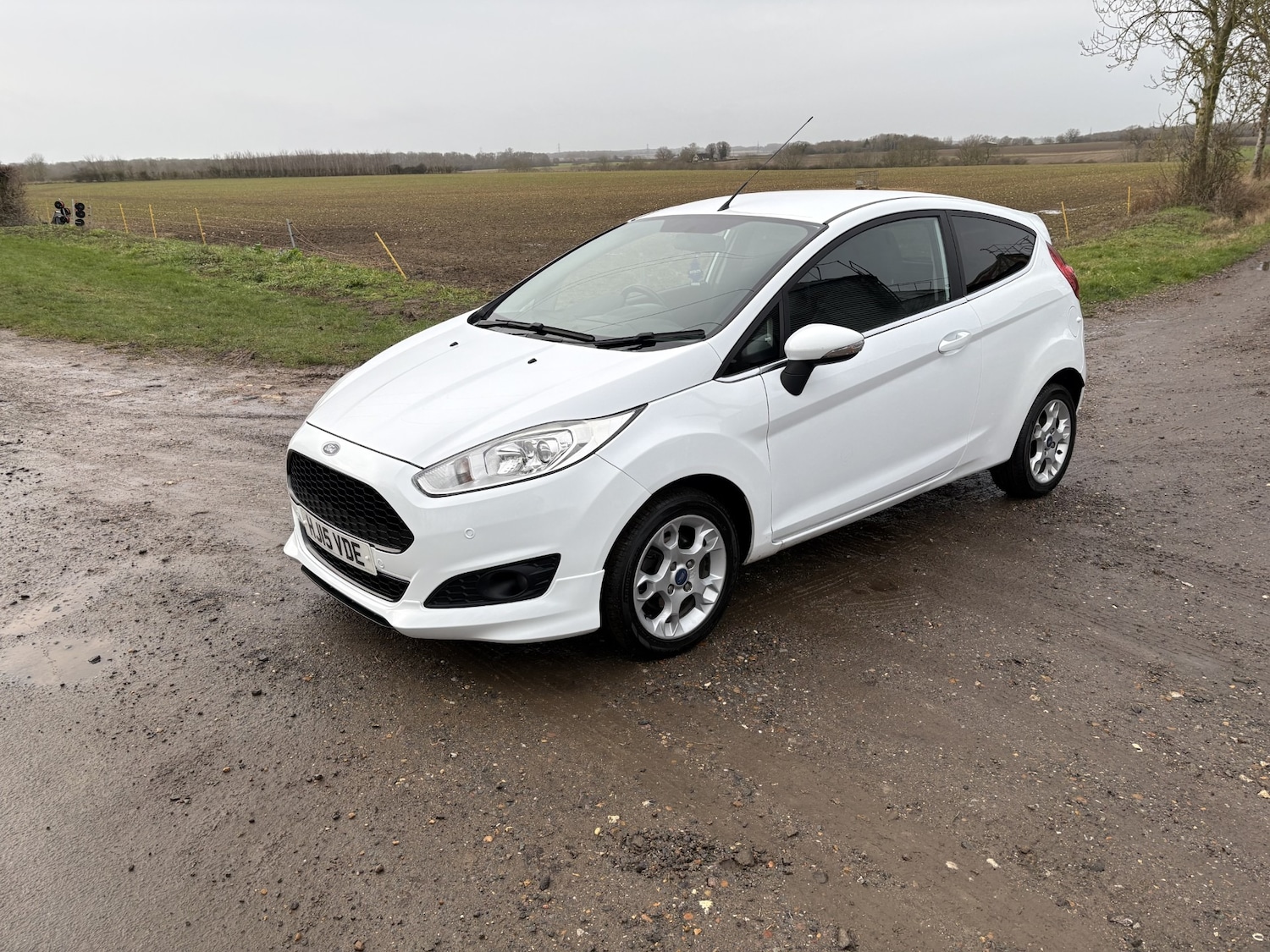 Used Ford Fiesta 2015 for sale - 77179980: Photo 2