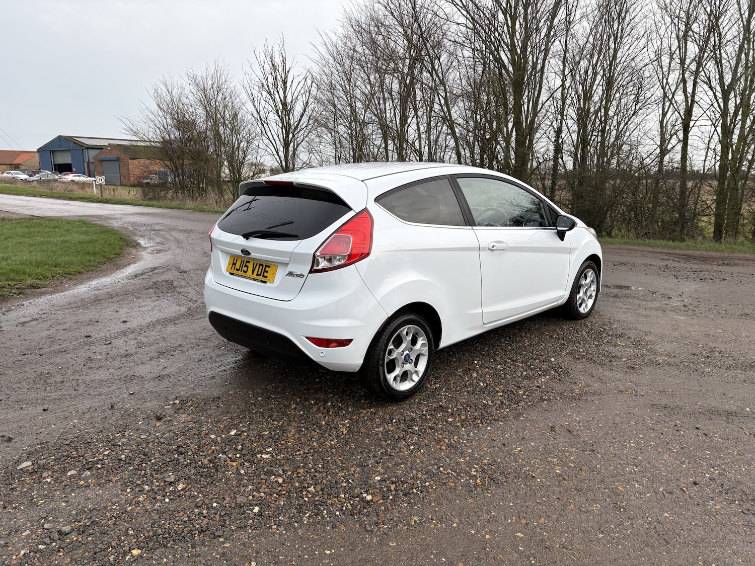 Used Ford Fiesta 2015 for sale - 77179980: Photo 6
