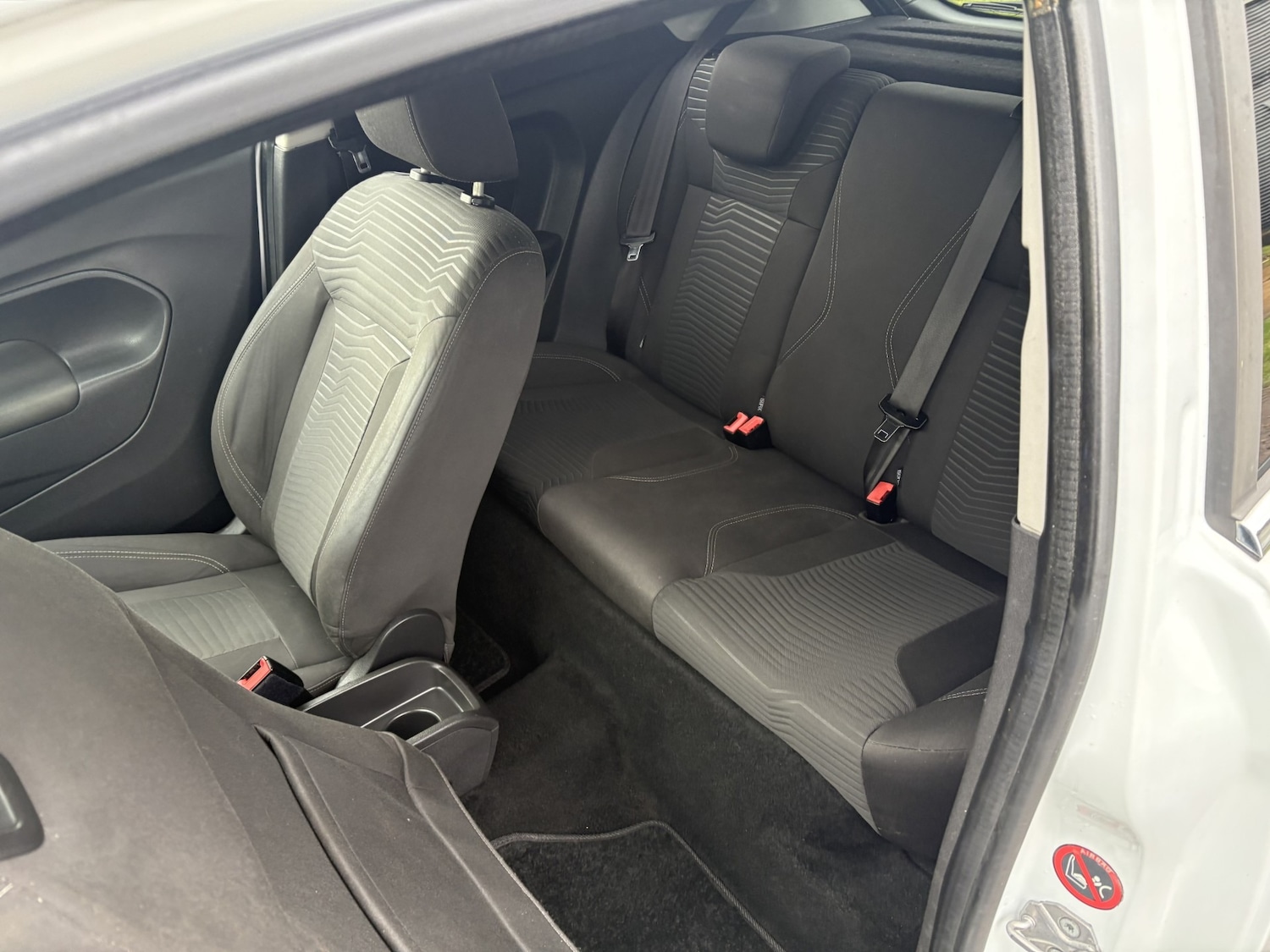 Used Ford Fiesta 2015 for sale - 77179980: Photo 9