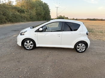 Used Toyota AYGO 2014 for sale - 79537140: Photo