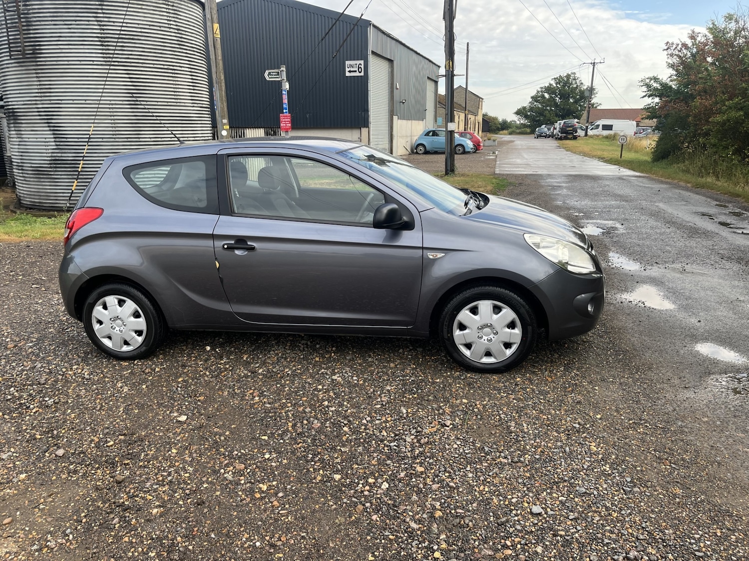 Vehicle 28