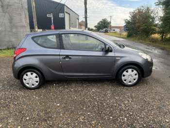 Used Hyundai i20 2010 for sale - 75170191: Photo
