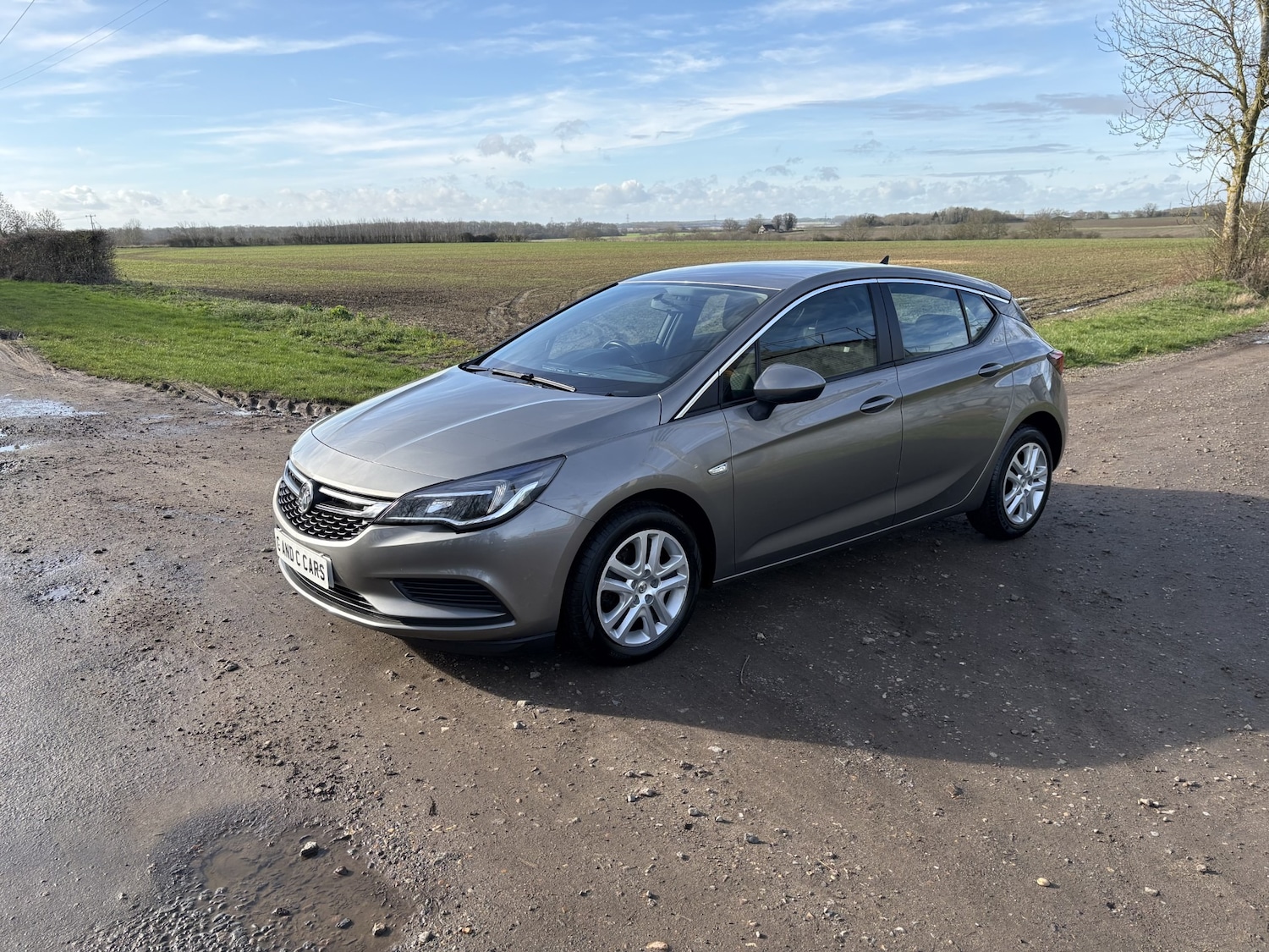 Used Vauxhall Astra 2016 for sale - 77654036: Photo 2