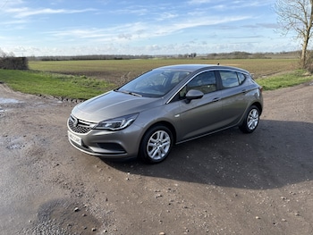 Used Vauxhall Astra 2016 for sale - 77654036: Photo