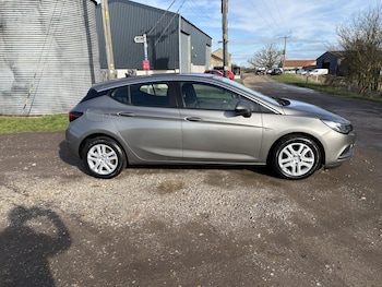 Used Vauxhall Astra 2016 for sale - 77654036: Photo