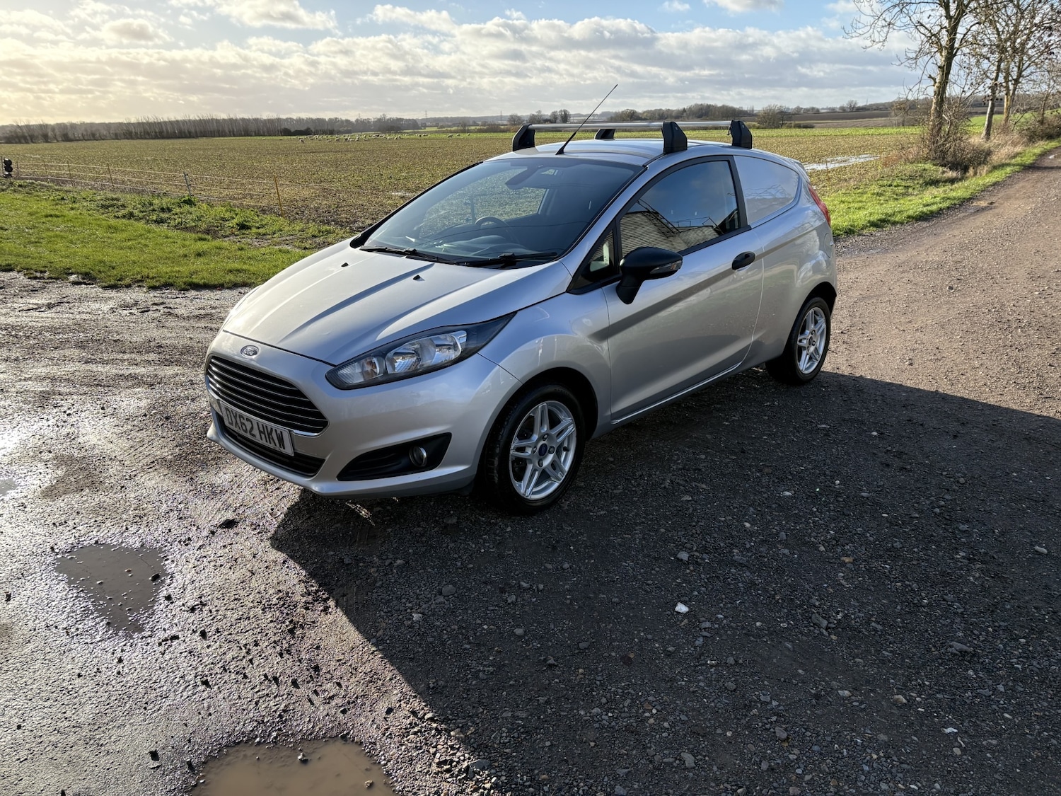 Used Ford Fiesta 2013 for sale - 76669893: Photo 2