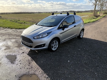 Used Ford Fiesta 2013 for sale - 76669893: Photo