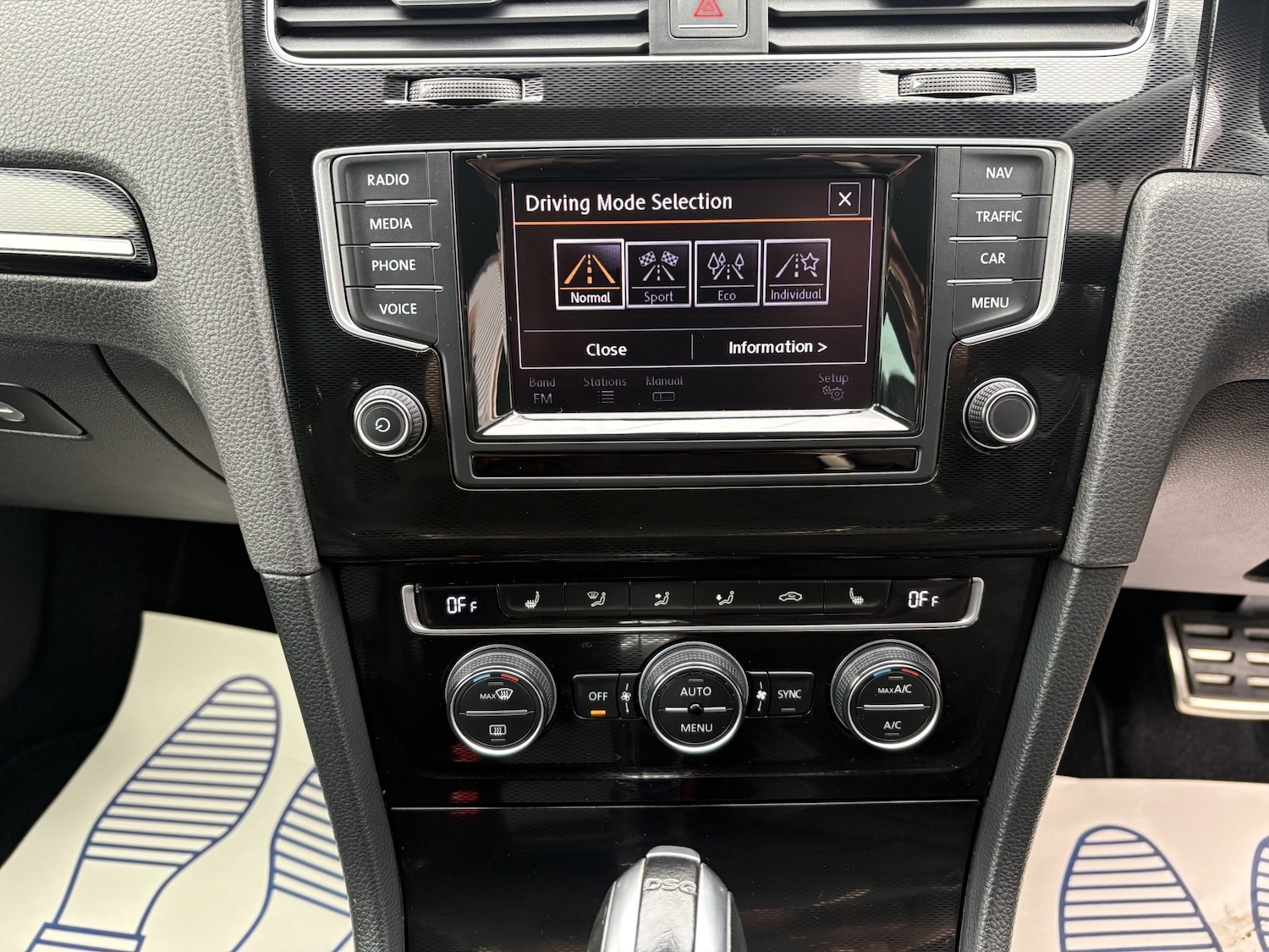 Used Volkswagen Golf 2014 for sale - 77804040: Photo 22