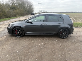 Used Volkswagen Golf 2014 for sale - 77804040: Photo