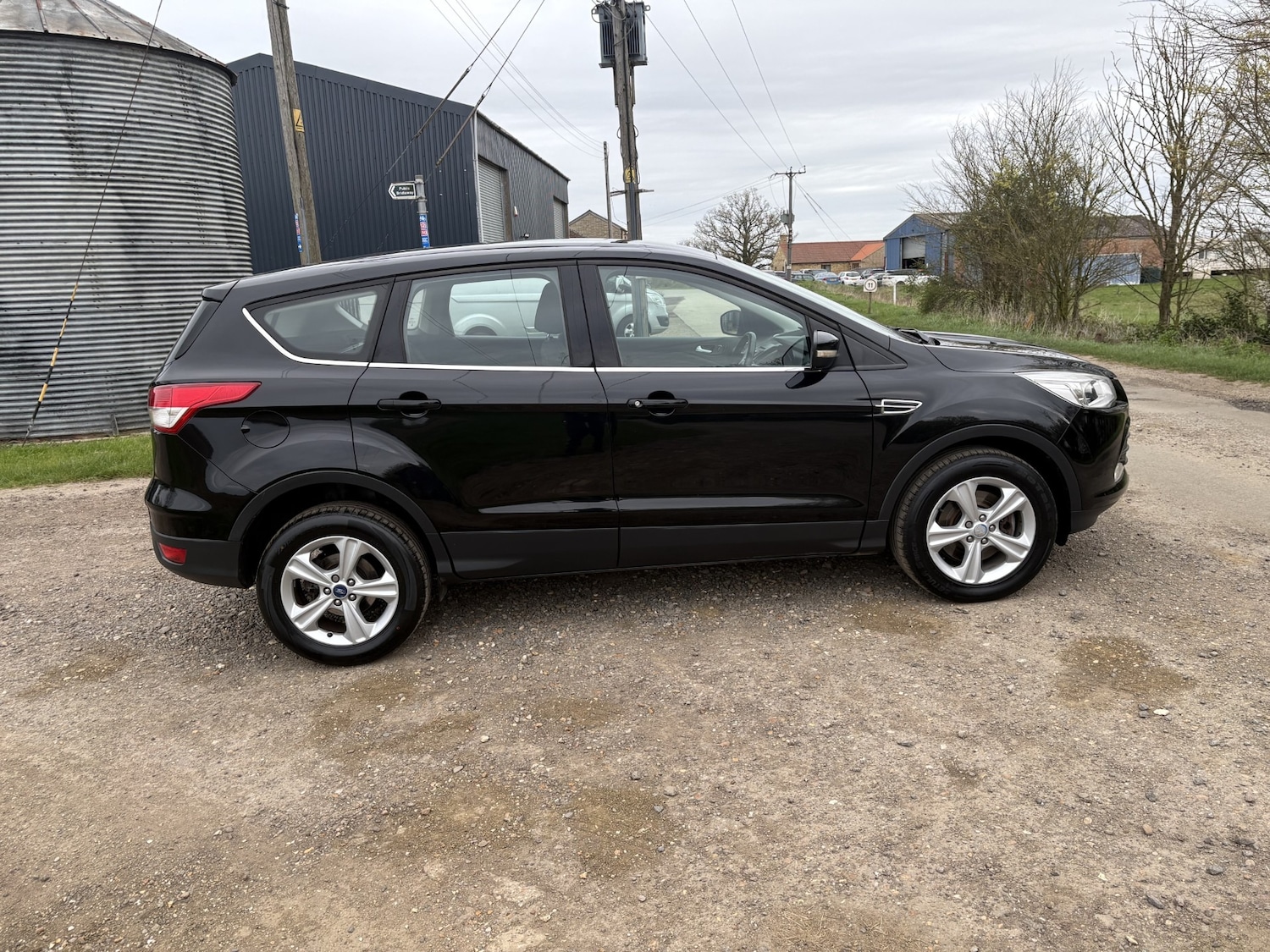 Used Ford Kuga 2015 for sale - 78137376: Photo 3