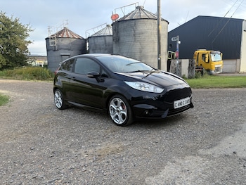 Used Ford Fiesta 2013 for sale - 78984599: Photo