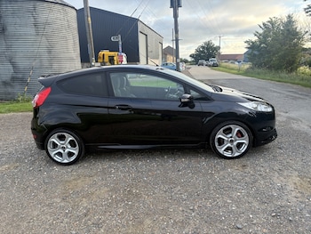 Used Ford Fiesta 2013 for sale - 78984599: Photo