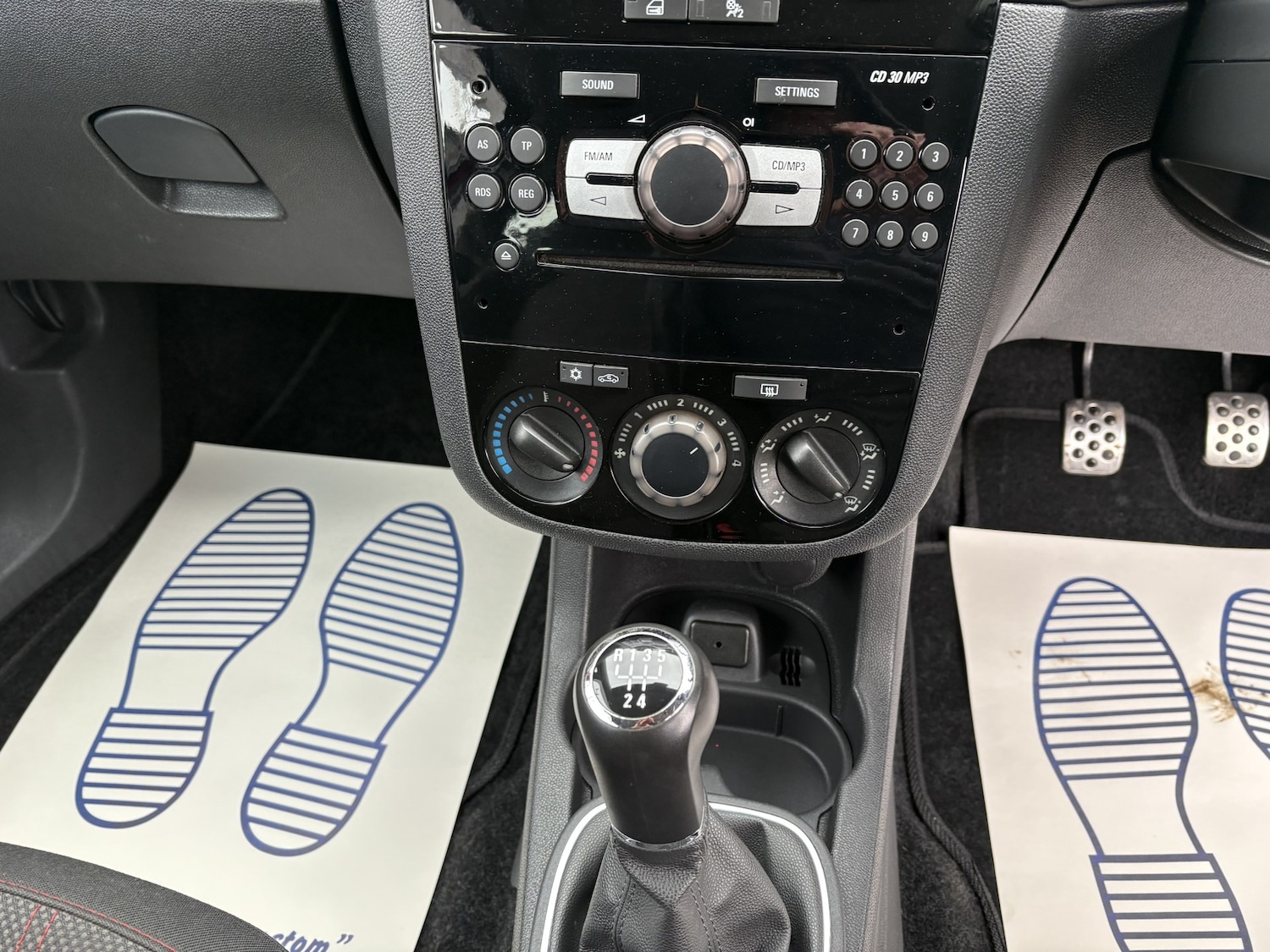 Used Vauxhall Corsa 2011 for sale - 77399349: Photo 22