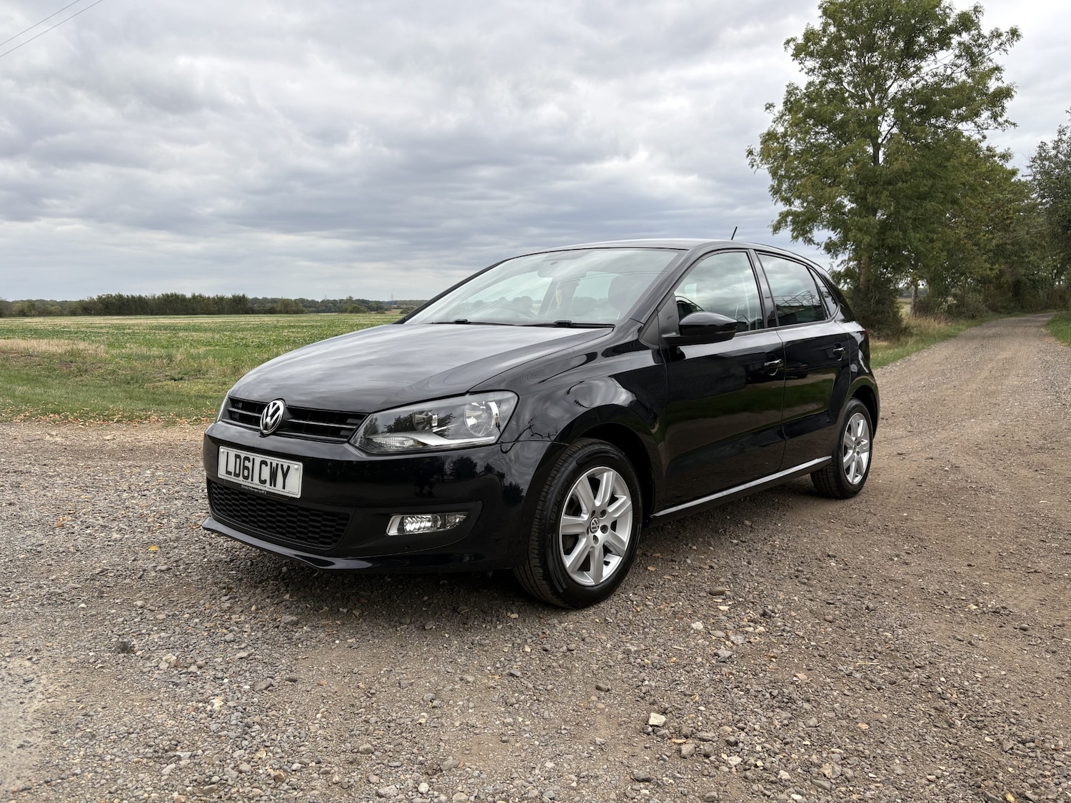 Used Volkswagen Polo 2011 for sale - 76086210: Photo 2