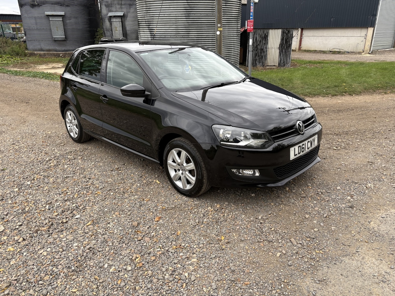 Used Volkswagen Polo 2011 for sale - 76086210: Photo 5