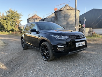 Used Land Rover Discovery Sport 2017 for sale - 79474220: Photo