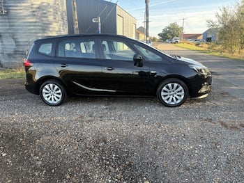 Used Vauxhall Zafira 2017 for sale - 79748147: Photo