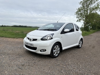 Used Toyota AYGO 2011 for sale - 78694247: Photo