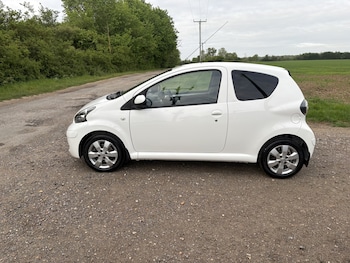 Used Toyota AYGO 2011 for sale - 78694247: Photo