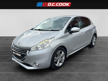 Used Peugeot 208 2015 for sale - 79115510: Photo