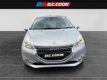 Used Peugeot 208 2015 for sale - 79115510: Photo