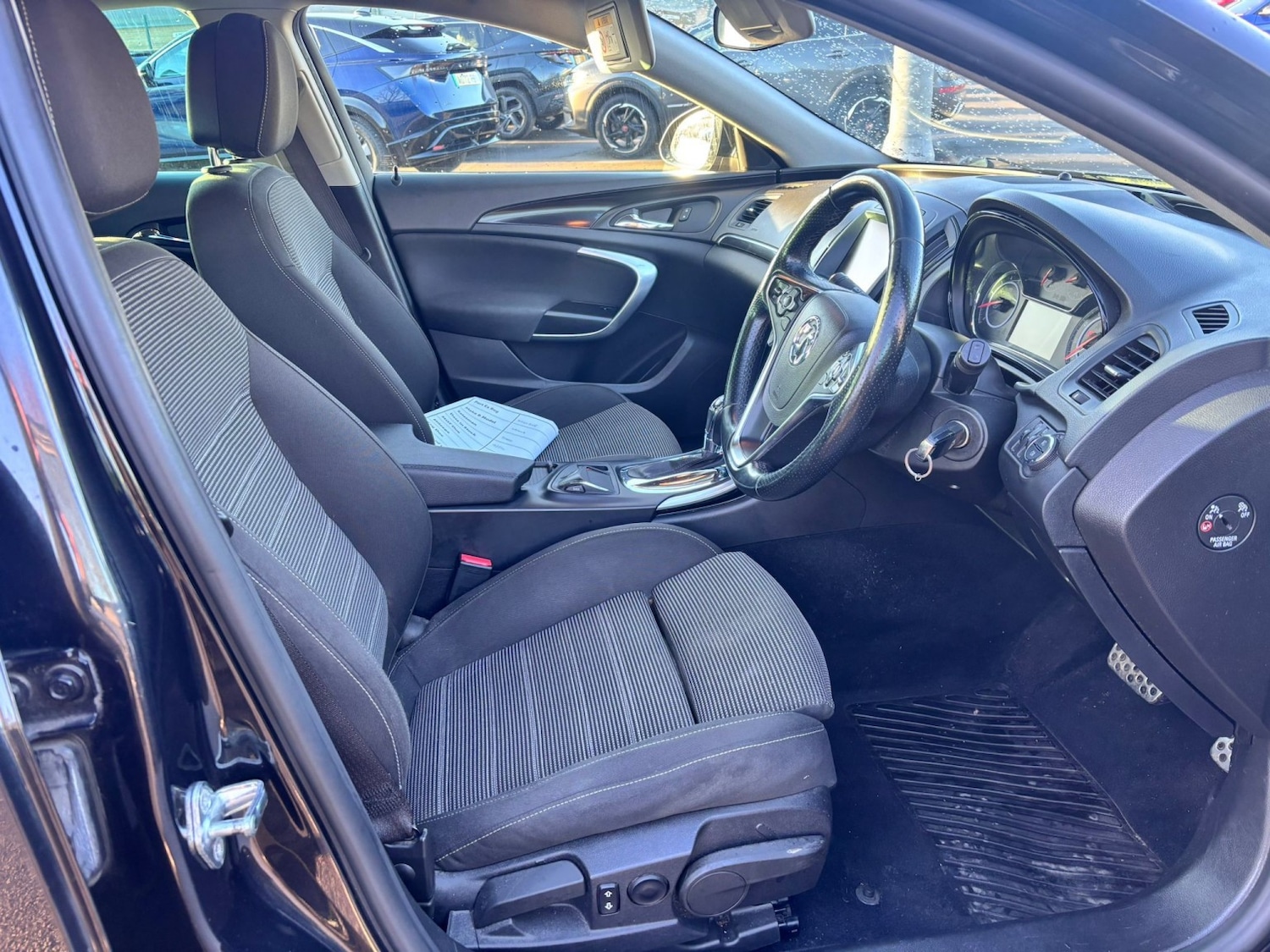 Used Vauxhall Insignia 2014 for sale - 77880948: Photo 2